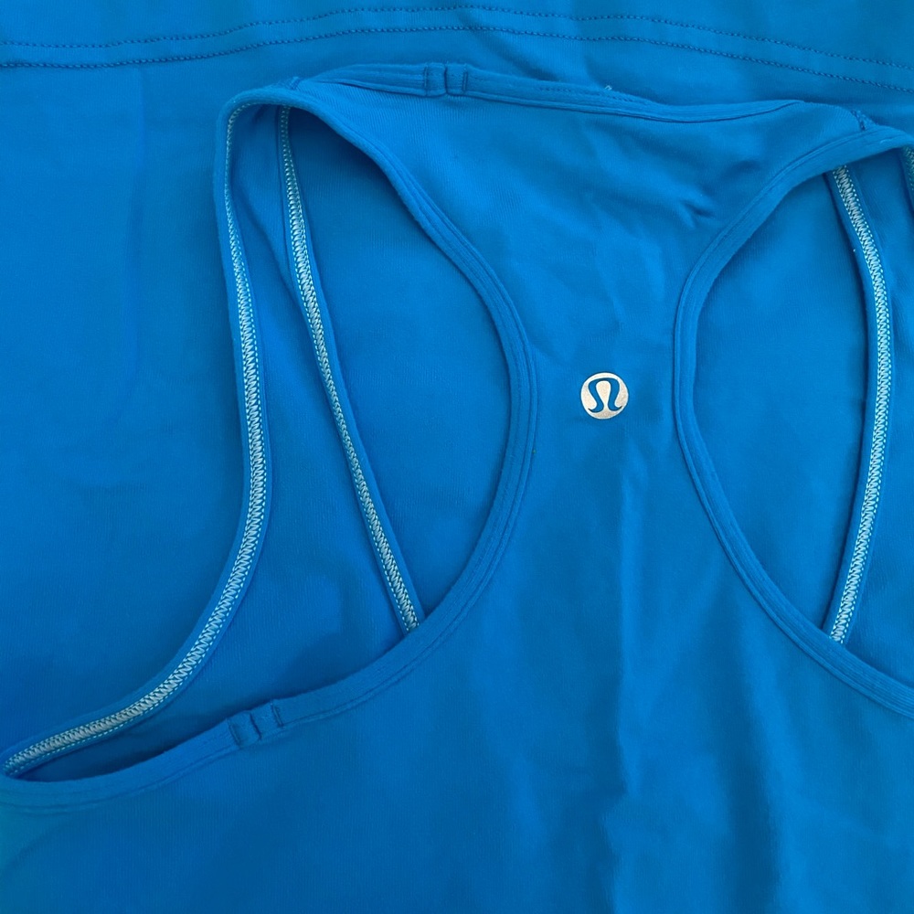 Lululemon blue workout tank top